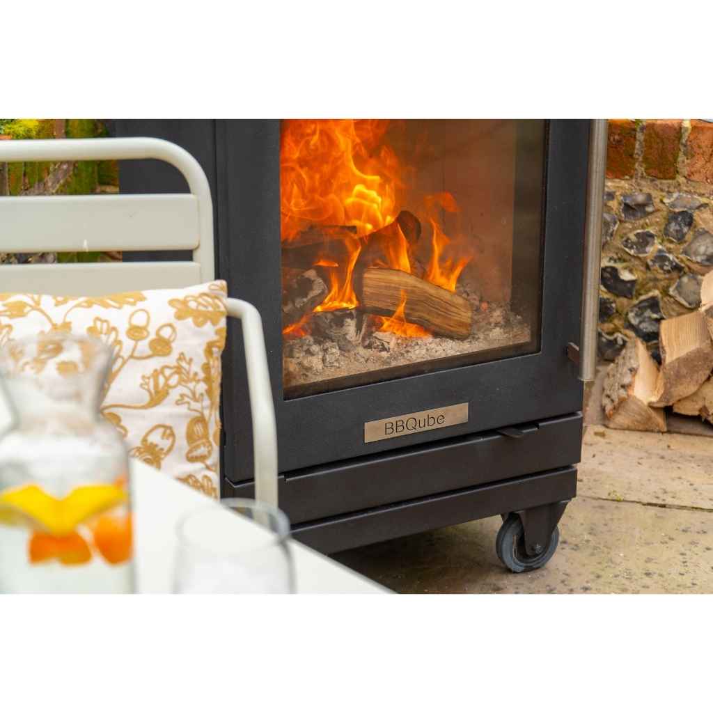 BBQube HeatQube heater with burning wood