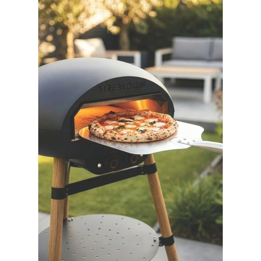 Firebloom Outdoor EP02 Pizza Oven Cooking Pizza